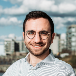 Akhavan_Headshot_V1